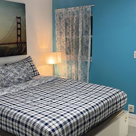 Willa Beautiful, Fully Furnished 4Bed 2Bath House - 5 Minute Walk To Miracle Mile Downtown Coral Gables Miami Zewnętrze zdjęcie