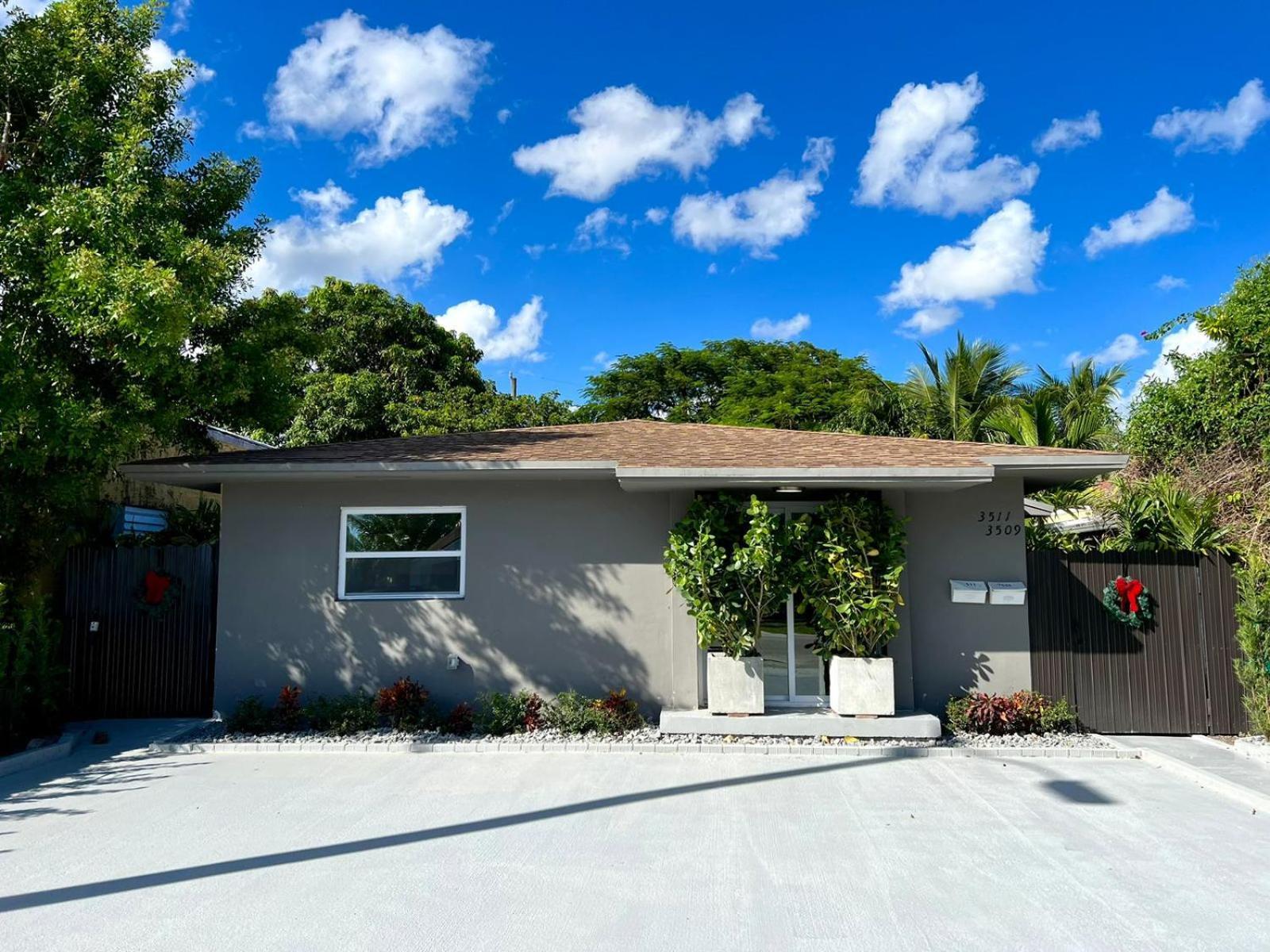 Willa Beautiful, Fully Furnished 4Bed 2Bath House - 5 Minute Walk To Miracle Mile Downtown Coral Gables Miami Zewnętrze zdjęcie