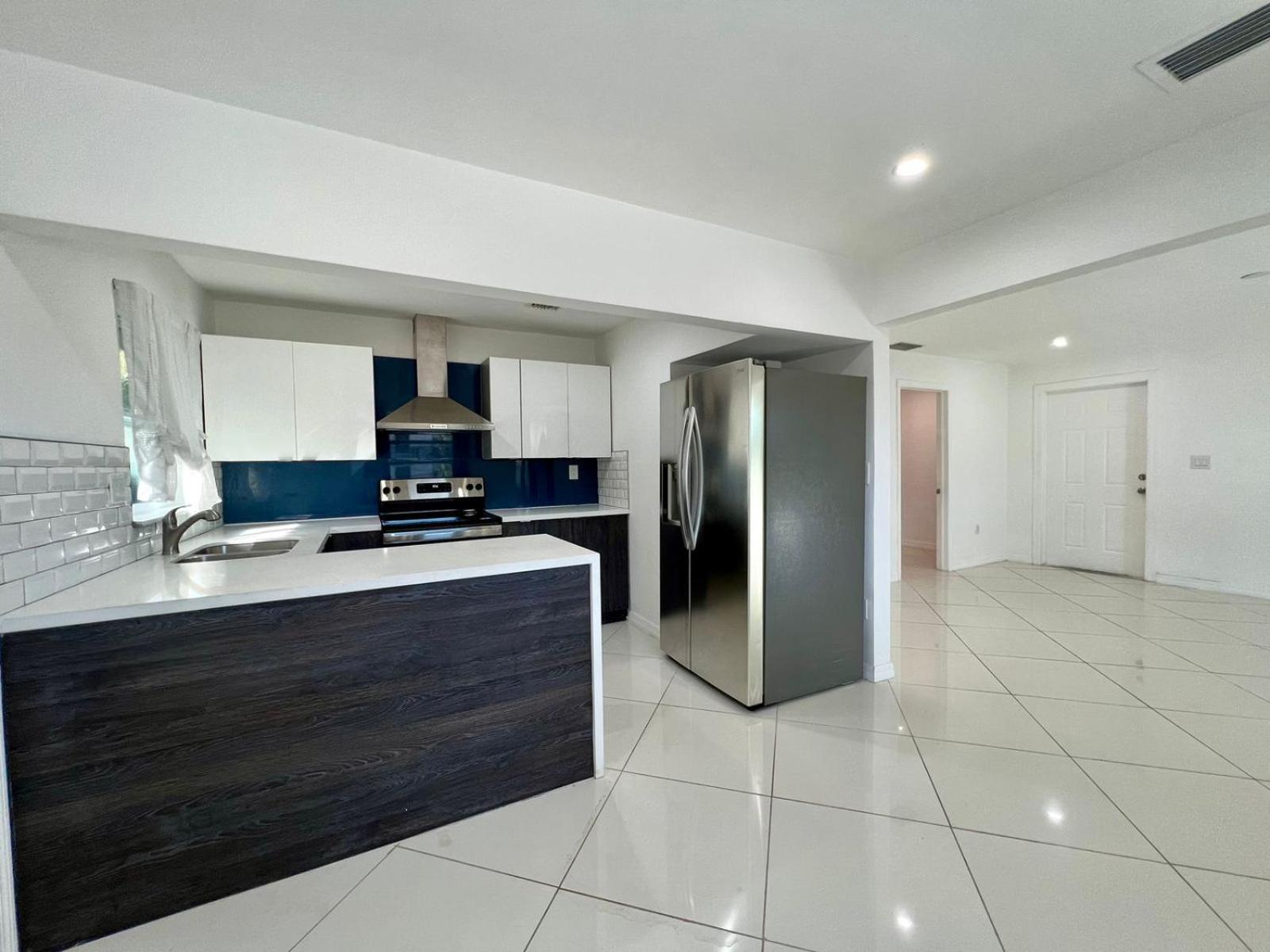 Willa Beautiful, Fully Furnished 4Bed 2Bath House - 5 Minute Walk To Miracle Mile Downtown Coral Gables Miami Zewnętrze zdjęcie
